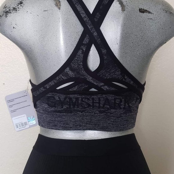 Adapt Camo Seamless Sports Bra - Picture 3 of 5